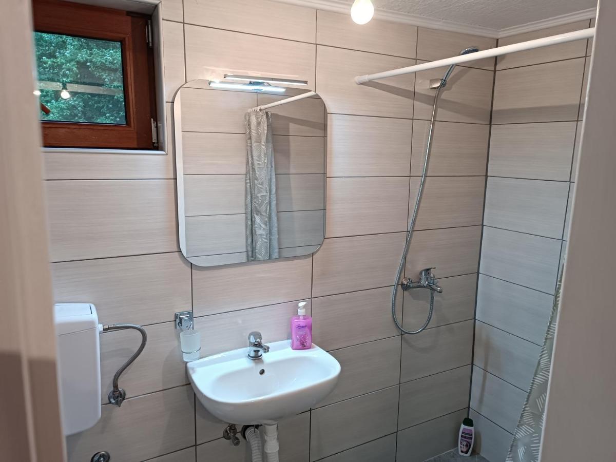 Cottage Auto Camp Vinac Яйце Екстериор снимка